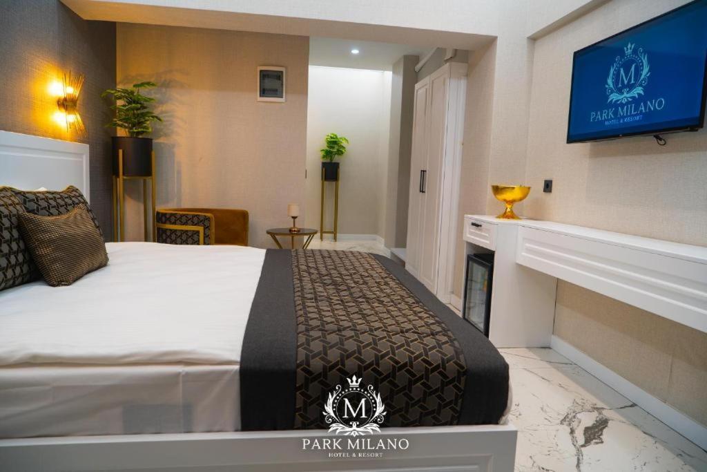 Park Milano Hotel İzmir Buitenkant foto